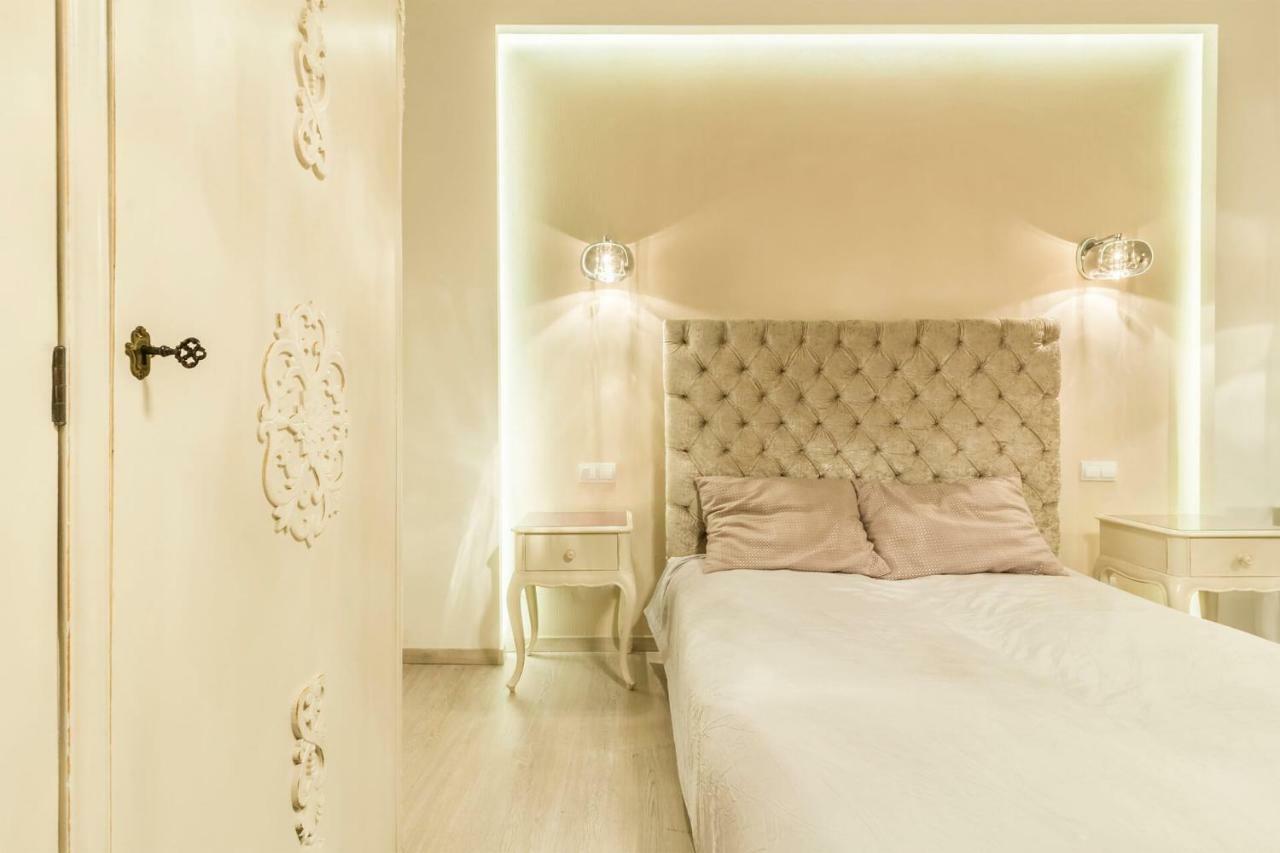 Vori Vori De Luxe Apartment Budapest Bagian luar foto